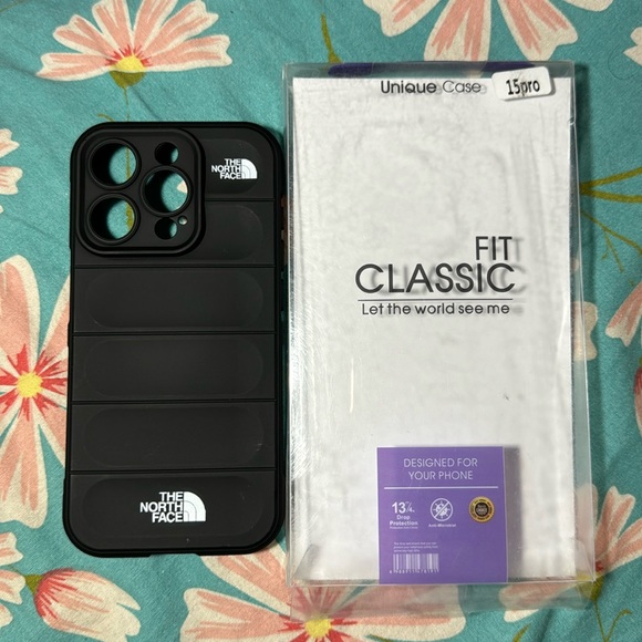 It’s brand new THENORTHFACE iphone case design for15Promax💙15pro🖤 wireless 🛜 - Picture 1 of 5